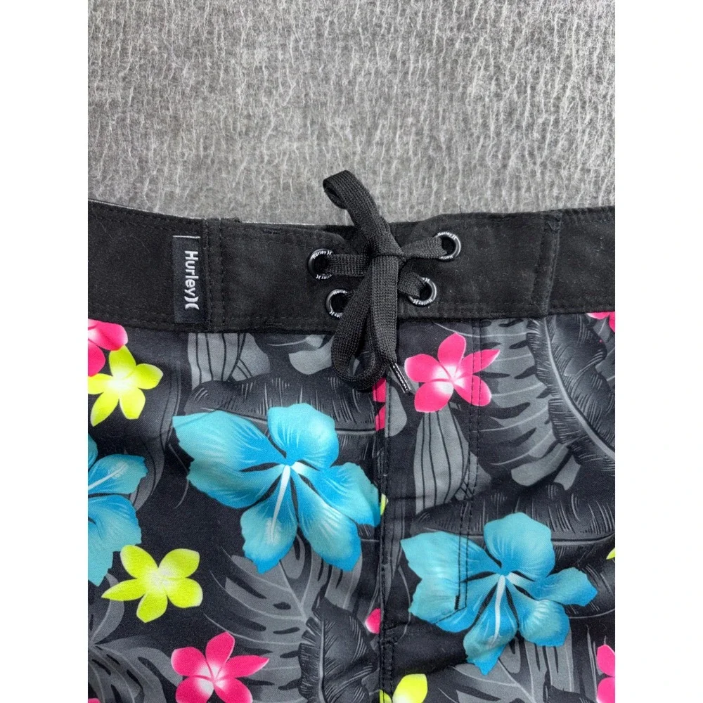 Hurley Boys Tropical Floral Board Shorts Black Blue Pink Size 12/26 NWT